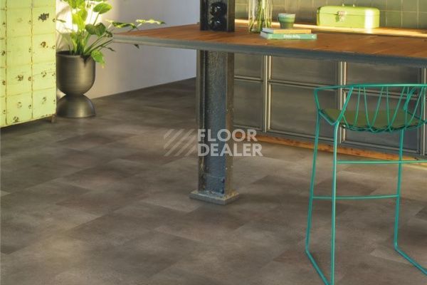 Плитка ПВХ Quick Step Vinyl Tiles AVST AVST40235   Окисленный камень фото 1 | FLOORDEALER